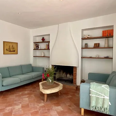 Holiday home Masia Centenaria En Sitges