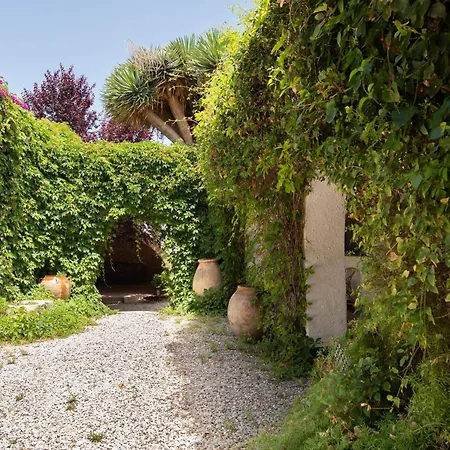 Masia Centenaria En Holiday home *