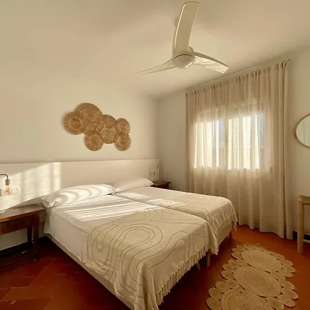 Holiday home Masia Centenaria En Sitges
