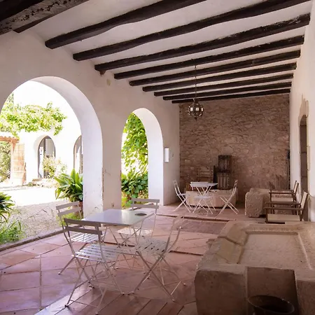 Holiday home Masia Centenaria En *